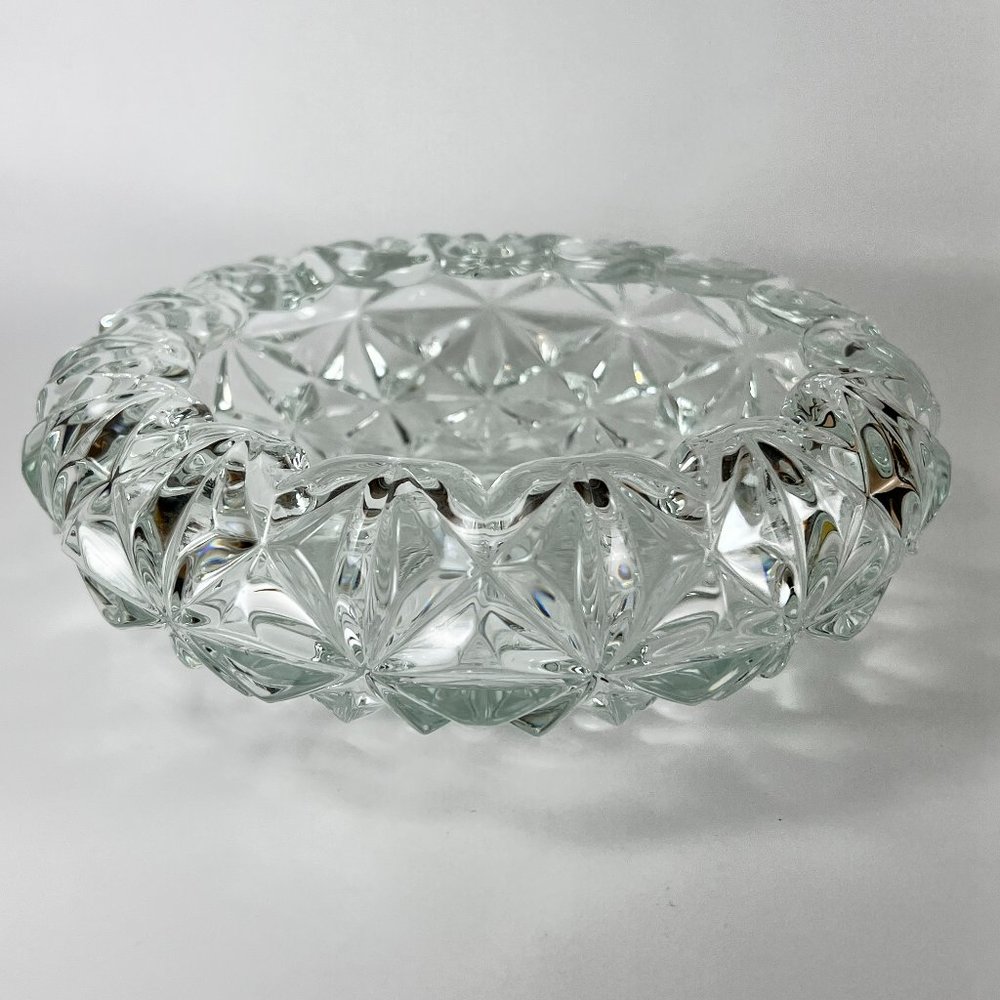 Vtg Imperial Glass Centerpiece Bowl Clear Scallop Folded Edge Decorative